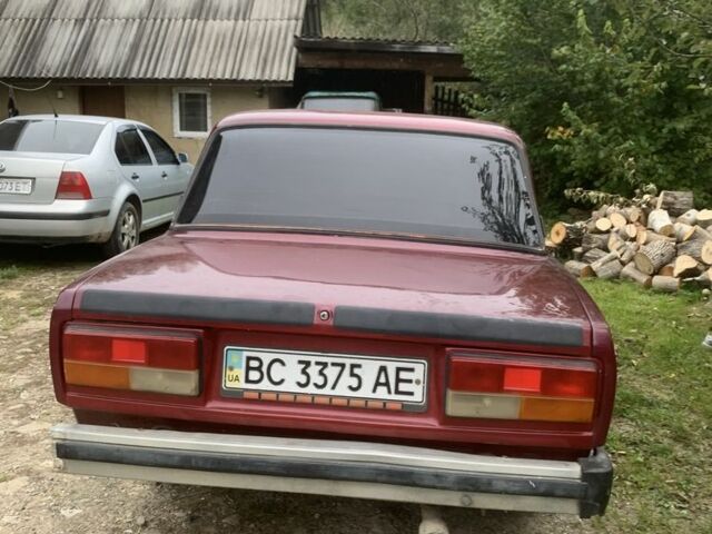 Красный ВАЗ 2107, объемом двигателя 1.5 л и пробегом 50 тыс. км за 700 $, фото 1 на Automoto.ua