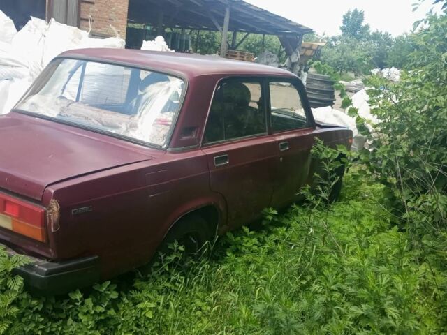 Червоний ВАЗ 2107, об'ємом двигуна 1 л та пробігом 500 тис. км за 240 $, фото 1 на Automoto.ua