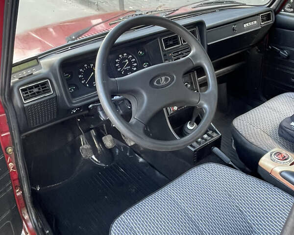 Красный ВАЗ 2107, объемом двигателя 1.5 л и пробегом 84 тыс. км за 1500 $, фото 11 на Automoto.ua