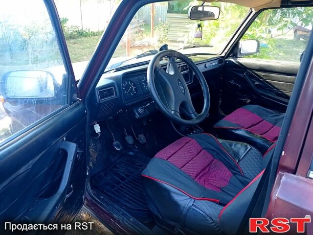 Красный ВАЗ 2107, объемом двигателя 1.5 л и пробегом 55 тыс. км за 900 $, фото 2 на Automoto.ua