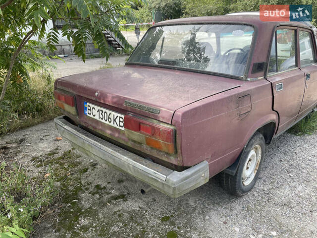 Красный ВАЗ 2107, объемом двигателя 1.5 л и пробегом 264 тыс. км за 300 $, фото 5 на Automoto.ua