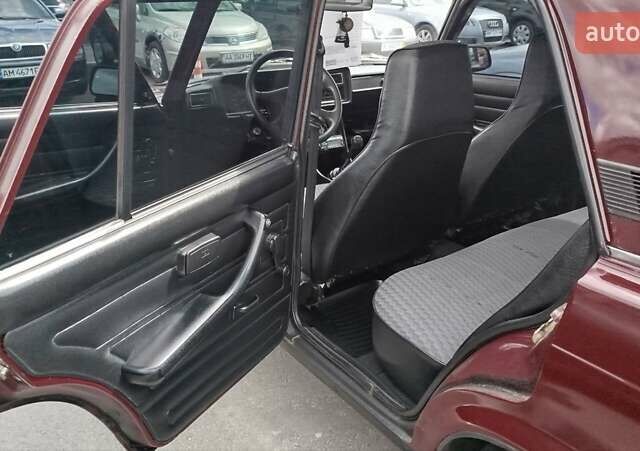 Красный ВАЗ 2107, объемом двигателя 1.5 л и пробегом 115 тыс. км за 1850 $, фото 11 на Automoto.ua