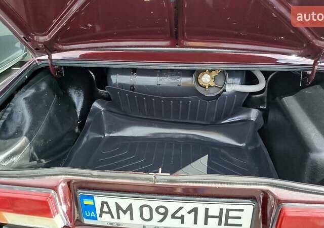 Красный ВАЗ 2107, объемом двигателя 1.5 л и пробегом 115 тыс. км за 1850 $, фото 14 на Automoto.ua