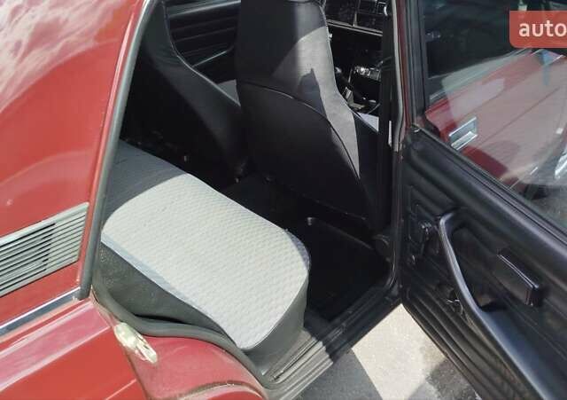 Красный ВАЗ 2107, объемом двигателя 1.5 л и пробегом 115 тыс. км за 1850 $, фото 13 на Automoto.ua