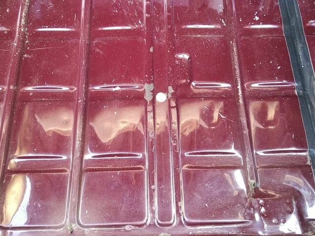 Красный ВАЗ 2107, объемом двигателя 1.5 л и пробегом 93 тыс. км за 1549 $, фото 6 на Automoto.ua