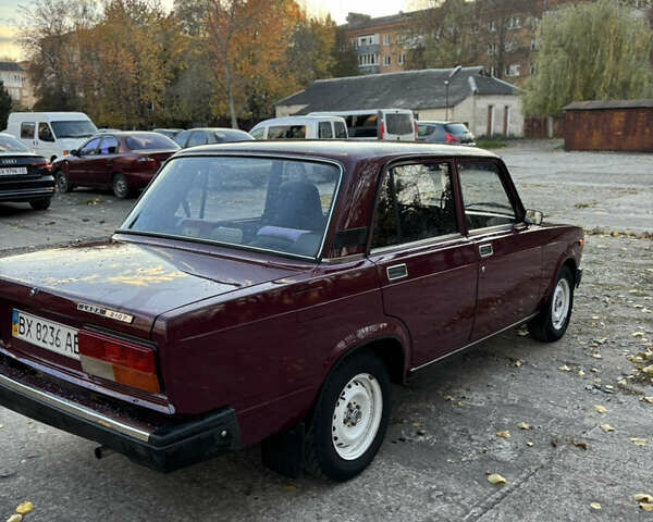 ВАЗ 2107 2005 в Каменце-Подольском на Automoto.ua Красный ВАЗ 2107, объемом двигателя 1.5 л и пробегом 140 тыс. км за 1600 $, фото 2 на Automoto.ua