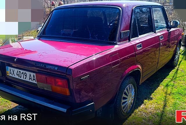 Красный ВАЗ 2107, объемом двигателя 15 л и пробегом 250 тыс. км за 650 $, фото 9 на Automoto.ua
