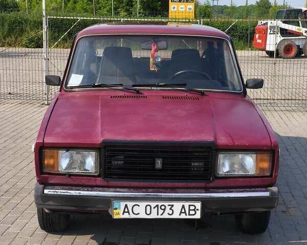 Красный ВАЗ 2107, объемом двигателя 1.5 л и пробегом 54 тыс. км за 800 $, фото 4 на Automoto.ua