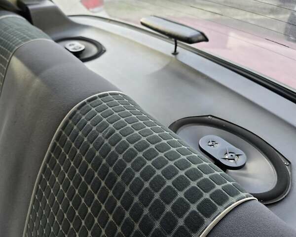 Красный ВАЗ 2107, объемом двигателя 1.5 л и пробегом 734 тыс. км за 1100 $, фото 10 на Automoto.ua