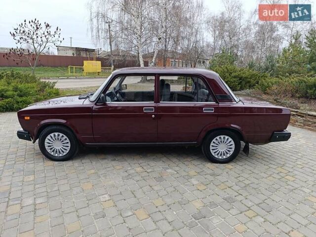 Красный ВАЗ 2107, объемом двигателя 1.5 л и пробегом 77 тыс. км за 2350 $, фото 7 на Automoto.ua