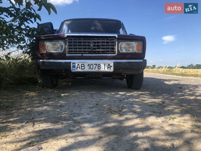 Красный ВАЗ 2107, объемом двигателя 1.45 л и пробегом 79 тыс. км за 959 $, фото 1 на Automoto.ua