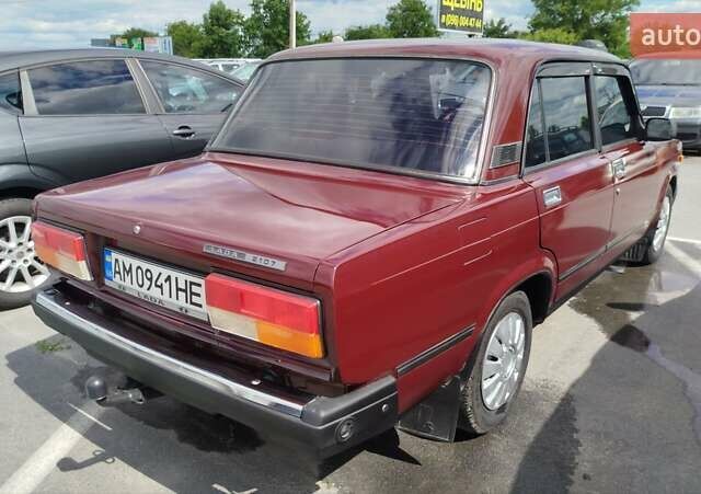 Красный ВАЗ 2107, объемом двигателя 1.5 л и пробегом 115 тыс. км за 1850 $, фото 5 на Automoto.ua