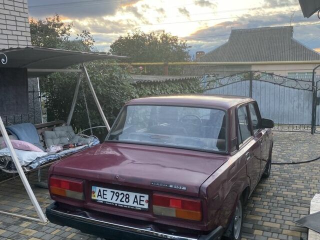 ВАЗ 2107 2005 у Кривому Розі на Automoto.ua Червоний ВАЗ 2107, об'ємом двигуна 1.5 л та пробігом 43 тис. км за 476 $, фото 7 на Automoto.ua