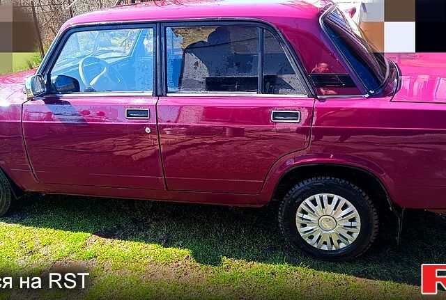 Красный ВАЗ 2107, объемом двигателя 15 л и пробегом 250 тыс. км за 650 $, фото 11 на Automoto.ua