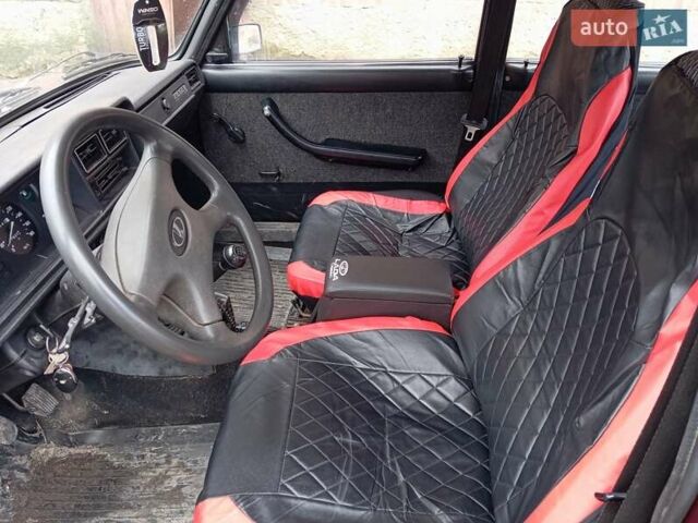 Красный ВАЗ 2107, объемом двигателя 1.57 л и пробегом 79 тыс. км за 1100 $, фото 4 на Automoto.ua