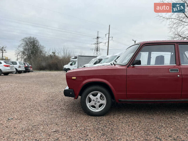 Красный ВАЗ 2107, объемом двигателя 1.45 л и пробегом 26 тыс. км за 3850 $, фото 4 на Automoto.ua