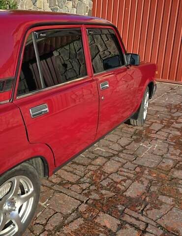 Красный ВАЗ 2107, объемом двигателя 1.45 л и пробегом 140 тыс. км за 2750 $, фото 4 на Automoto.ua