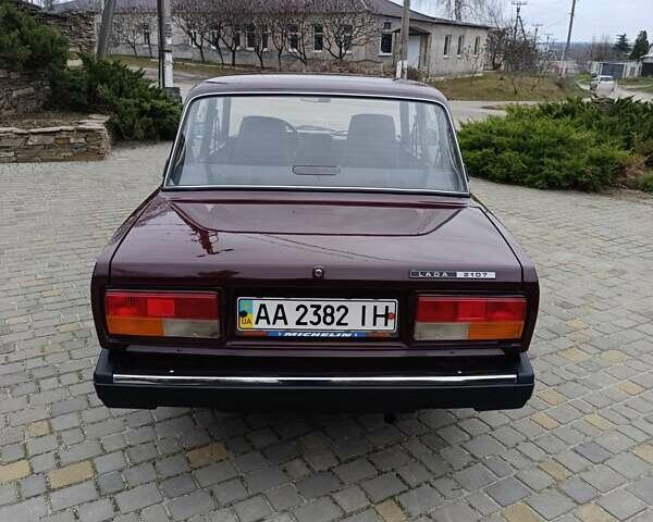 Красный ВАЗ 2107, объемом двигателя 1.5 л и пробегом 77 тыс. км за 2350 $, фото 16 на Automoto.ua