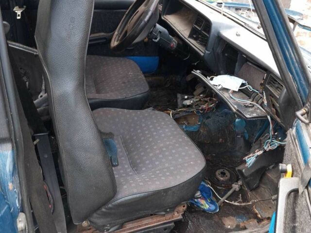 Червоний ВАЗ 2107, об'ємом двигуна 0 л та пробігом 97 тис. км за 700 $, фото 4 на Automoto.ua