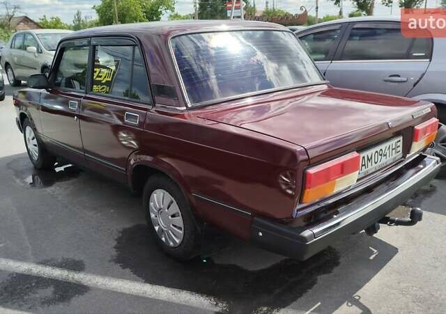 Красный ВАЗ 2107, объемом двигателя 1.5 л и пробегом 115 тыс. км за 1850 $, фото 4 на Automoto.ua