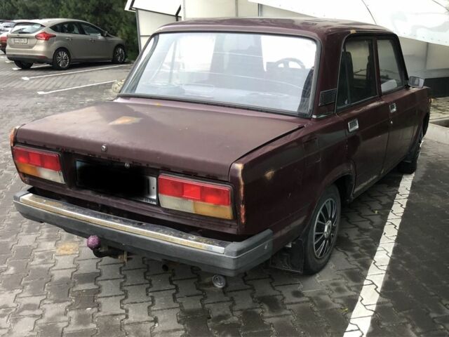 ВАЗ 2107 2005 в Киеве на Automoto.ua Красный ВАЗ 2107, объемом двигателя 1.5 л и пробегом 127 тыс. км за 550 $, фото 3 на Automoto.ua