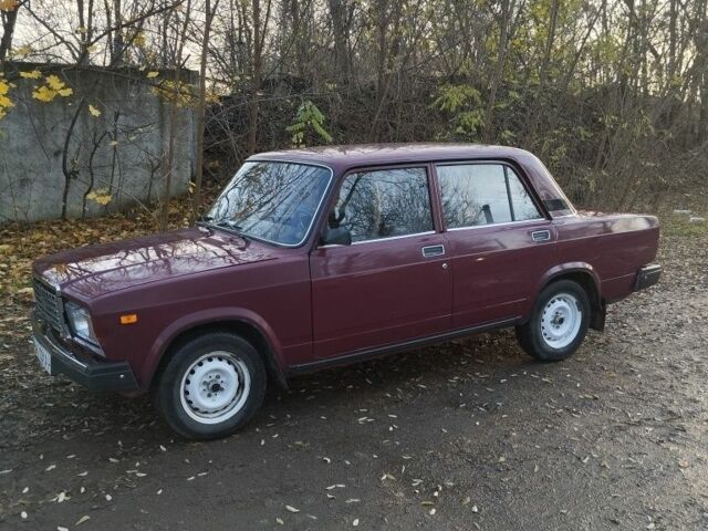 Червоний ВАЗ 2107, об'ємом двигуна 0 л та пробігом 27 тис. км за 2000 $, фото 4 на Automoto.ua