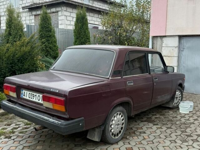 Красный ВАЗ 2107, объемом двигателя 1.5 л и пробегом 100 тыс. км за 1500 $, фото 1 на Automoto.ua