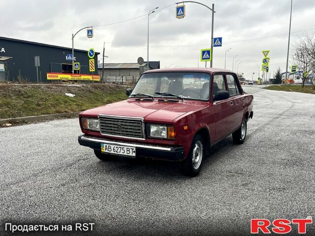 Красный ВАЗ 2107, объемом двигателя 15 л и пробегом 92 тыс. км за 1450 $, фото 2 на Automoto.ua