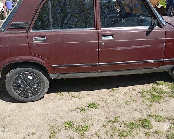Красный ВАЗ 2107, объемом двигателя 1.5 л и пробегом 100 тыс. км за 800 $, фото 6 на Automoto.ua