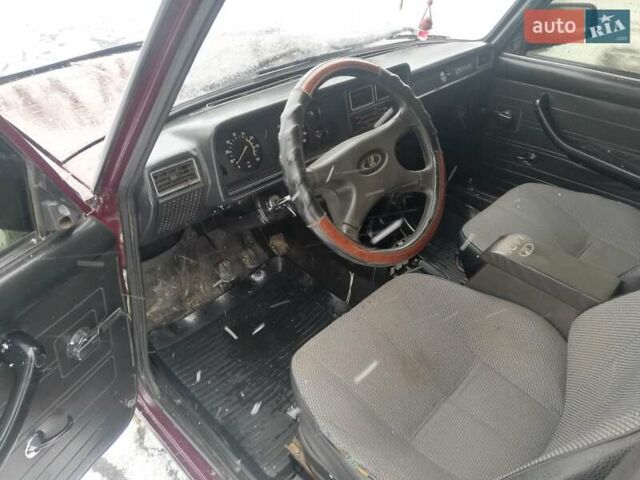 Красный ВАЗ 2107, объемом двигателя 1.5 л и пробегом 130 тыс. км за 2100 $, фото 13 на Automoto.ua