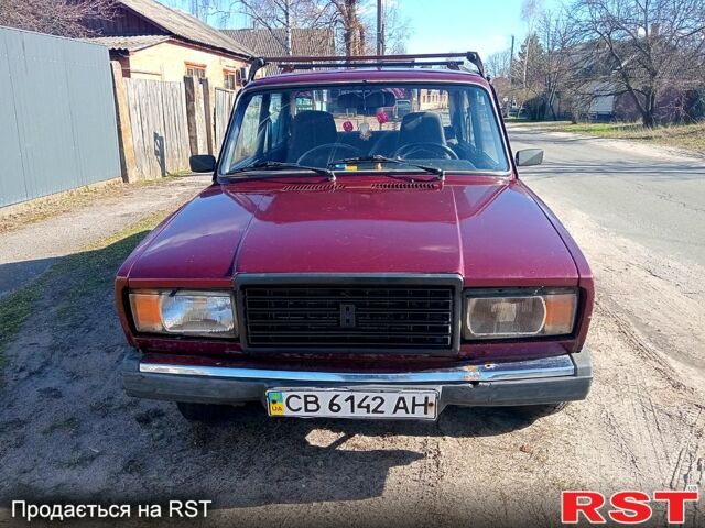 Красный ВАЗ 2107, объемом двигателя 15 л и пробегом 160 тыс. км за 850 $, фото 1 на Automoto.ua
