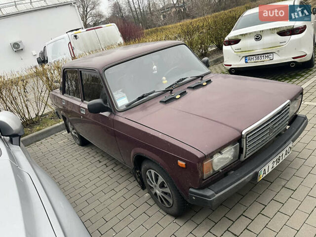 Красный ВАЗ 2107, объемом двигателя 1.5 л и пробегом 107 тыс. км за 950 $, фото 4 на Automoto.ua