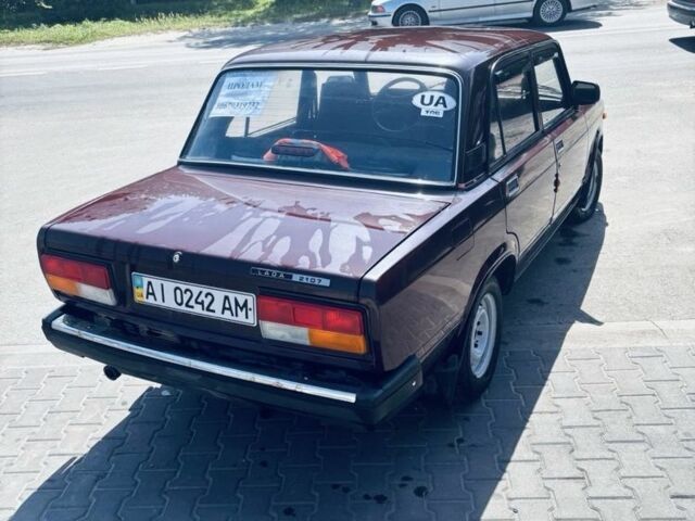 Красный ВАЗ 2107, объемом двигателя 1.5 л и пробегом 56 тыс. км за 2100 $, фото 2 на Automoto.ua