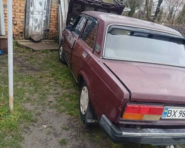 Красный ВАЗ 2107, объемом двигателя 1.5 л и пробегом 50 тыс. км за 800 $, фото 4 на Automoto.ua