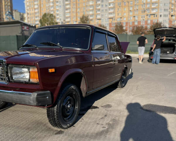 Красный ВАЗ 2107, объемом двигателя 1.5 л и пробегом 30 тыс. км за 8000 $, фото 3 на Automoto.ua