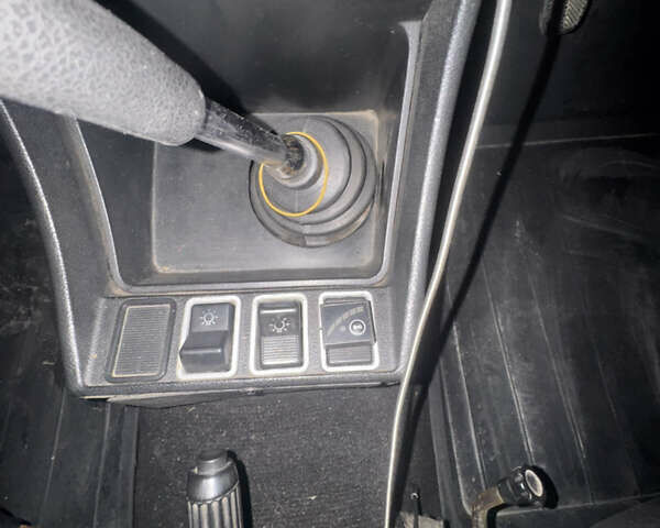 Красный ВАЗ 2107, объемом двигателя 1.45 л и пробегом 69 тыс. км за 1700 $, фото 6 на Automoto.ua