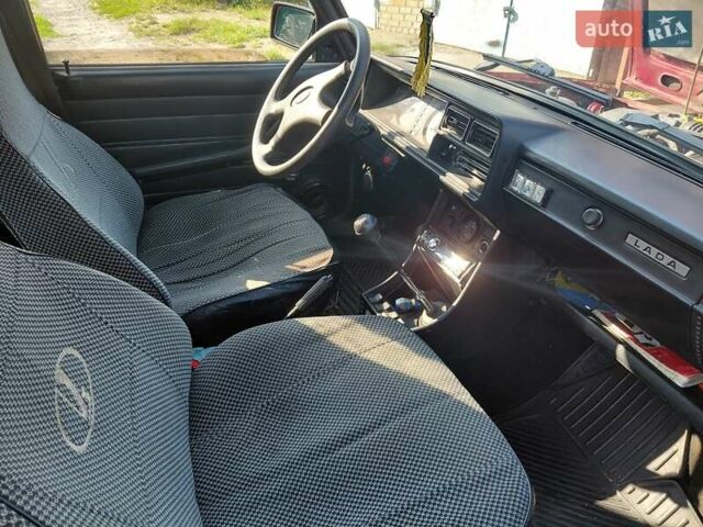 Червоний ВАЗ 2107, об'ємом двигуна 1.45 л та пробігом 72 тис. км за 1800 $, фото 4 на Automoto.ua