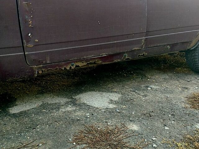 Красный ВАЗ 2107, объемом двигателя 1.5 л и пробегом 230 тыс. км за 330 $, фото 8 на Automoto.ua