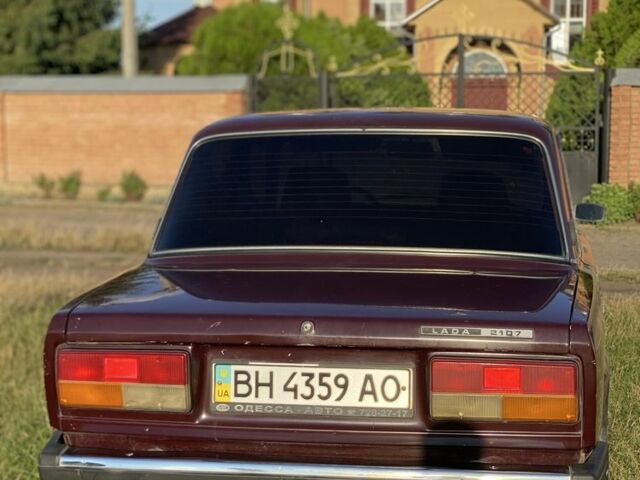 Красный ВАЗ 2107, объемом двигателя 1.5 л и пробегом 86 тыс. км за 2000 $, фото 4 на Automoto.ua