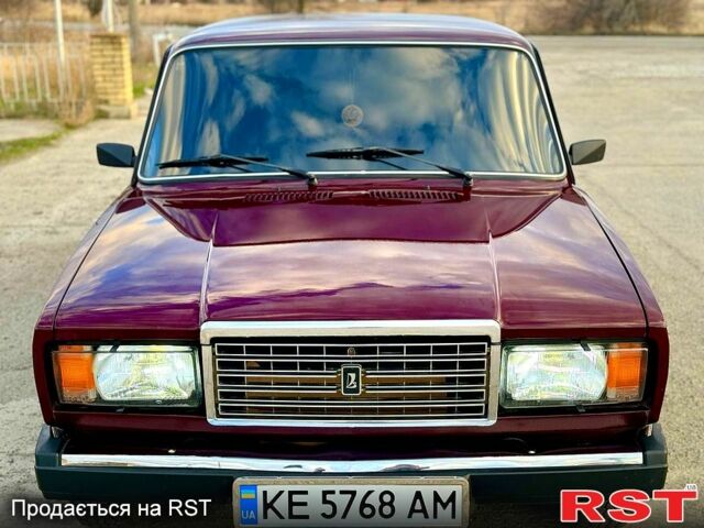 Красный ВАЗ 2107, объемом двигателя 15 л и пробегом 57 тыс. км за 2650 $, фото 4 на Automoto.ua