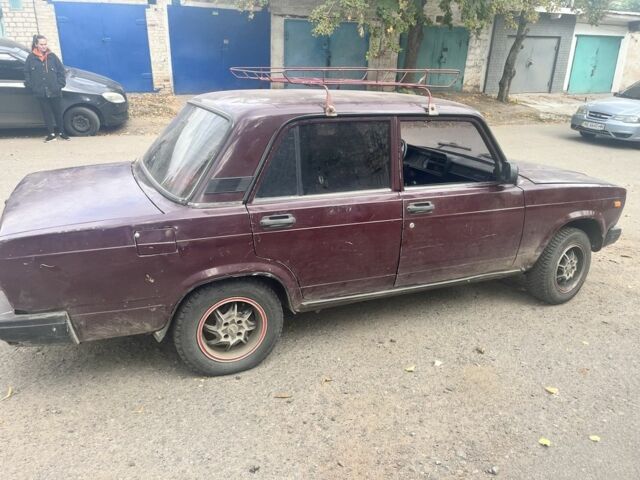 Червоний ВАЗ 2107, об'ємом двигуна 1.5 л та пробігом 3 тис. км за 727 $, фото 2 на Automoto.ua