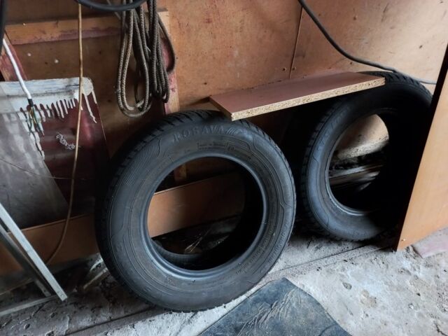 Красный ВАЗ 2107, объемом двигателя 1.5 л и пробегом 150 тыс. км за 1300 $, фото 5 на Automoto.ua