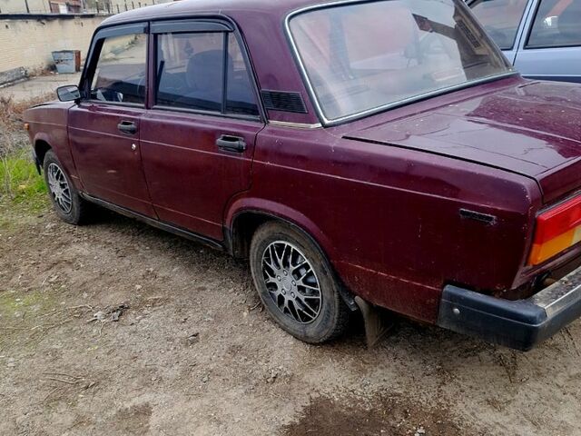 Красный ВАЗ 2107, объемом двигателя 1.6 л и пробегом 0 тыс. км за 500 $, фото 8 на Automoto.ua