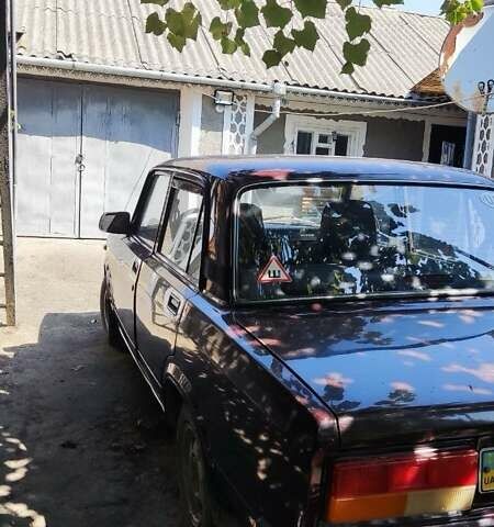 Красный ВАЗ 2107, объемом двигателя 1.5 л и пробегом 53 тыс. км за 1800 $, фото 1 на Automoto.ua