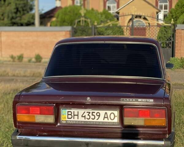 ВАЗ 2107 2006 в Кодыме на Automoto.ua Красный ВАЗ 2107, объемом двигателя 1.5 л и пробегом 86 тыс. км за 2100 $, фото 4 на Automoto.ua