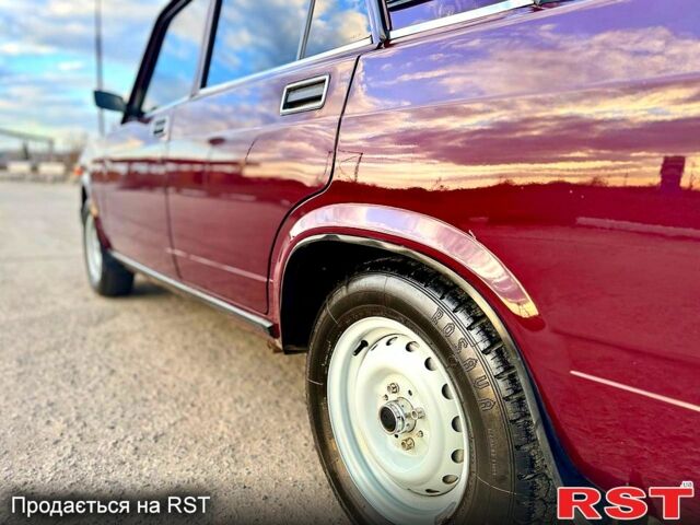 Красный ВАЗ 2107, объемом двигателя 15 л и пробегом 57 тыс. км за 2650 $, фото 7 на Automoto.ua
