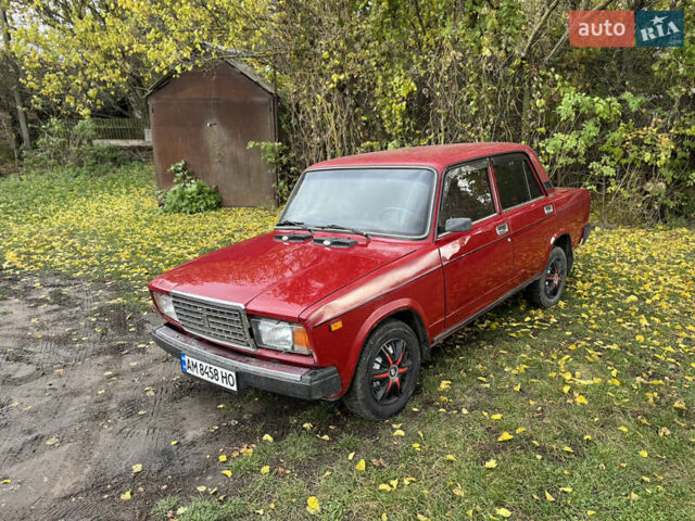 ВАЗ 2107 2006 у Попольне на Automoto.ua Червоний ВАЗ 2107, об'ємом двигуна 1.45 л та пробігом 109 тис. км за 1250 $, фото 5 на Automoto.ua