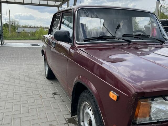 Красный ВАЗ 2107, объемом двигателя 1.5 л и пробегом 3 тыс. км за 1200 $, фото 8 на Automoto.ua