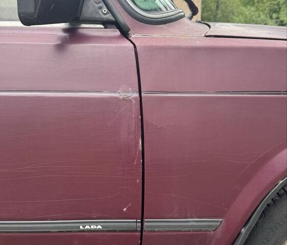 Красный ВАЗ 2107, объемом двигателя 1.5 л и пробегом 87 тыс. км за 800 $, фото 5 на Automoto.ua