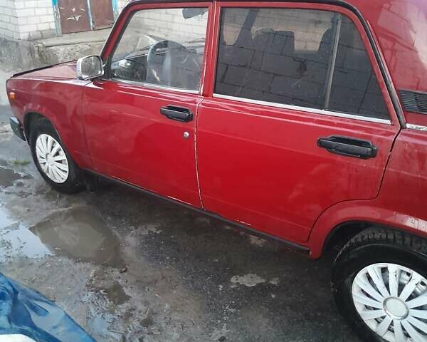 Красный ВАЗ 2107, объемом двигателя 1.5 л и пробегом 74 тыс. км за 1700 $, фото 3 на Automoto.ua
